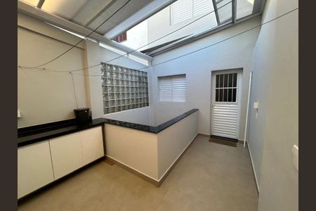 Casa à venda com 127m², 3 quartos e 2 vagas