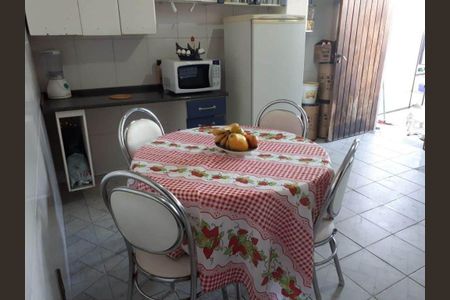 Casa à venda com 3 quartos, 180m² em Jardim D’abril, Osasco