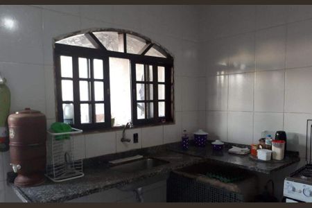 Casa à venda com 3 quartos, 180m² em Jardim D’abril, Osasco