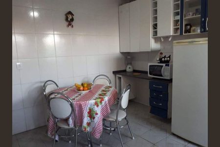 Casa à venda com 3 quartos, 180m² em Jardim D’abril, Osasco
