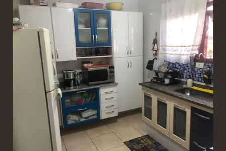Casa à venda com 3 quartos, 125m² em Jardim São Jorge, São Paulo