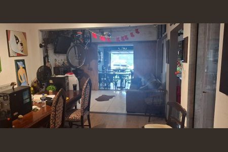 Casa à venda com 150m², 2 quartos e 2 vagas