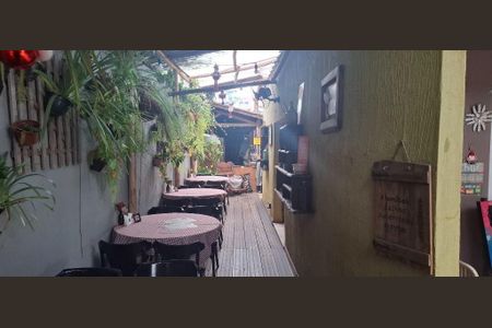 Casa à venda com 150m², 2 quartos e 2 vagas