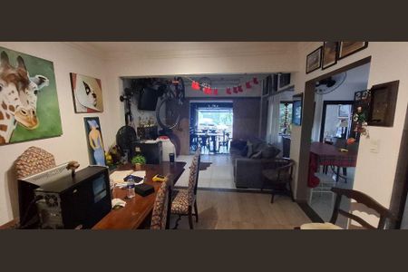 Casa à venda com 150m², 2 quartos e 2 vagas