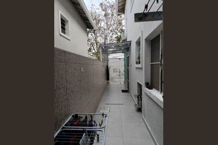 Casa à venda com 106m², 2 quartos e 2 vagas