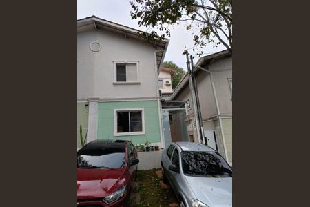 Casa à venda com 106m², 2 quartos e 2 vagas