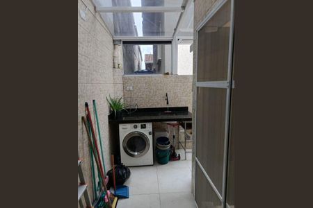 Casa à venda com 106m², 2 quartos e 2 vagas