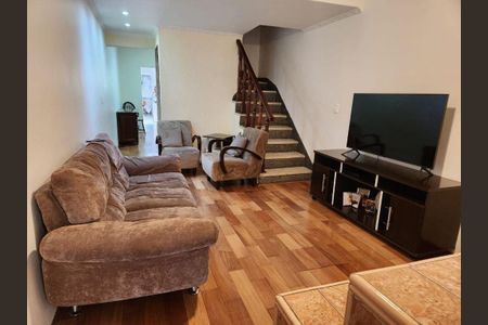 Casa à venda com 105m², 3 quartos e 2 vagas