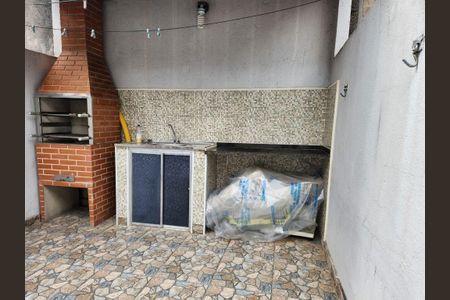Casa à venda com 105m², 3 quartos e 2 vagas