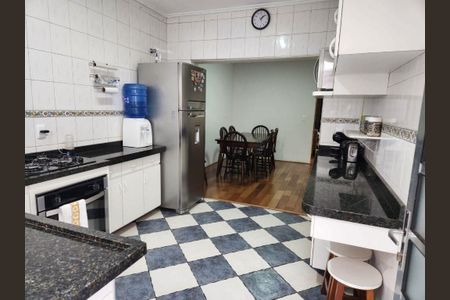 Casa à venda com 105m², 3 quartos e 2 vagas