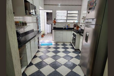 Casa à venda com 105m², 3 quartos e 2 vagas