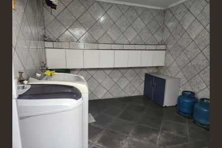 Casa à venda com 105m², 3 quartos e 2 vagas