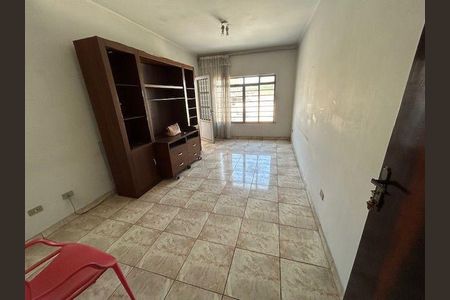 Casa à venda com 122m², 2 quartos e 1 vaga