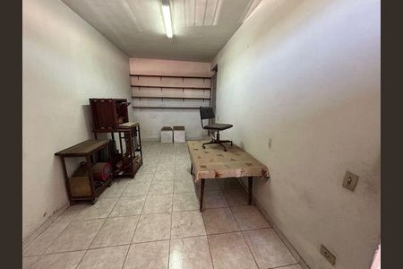 Casa à venda com 122m², 2 quartos e 1 vaga