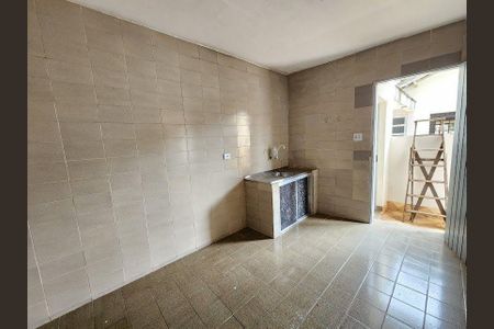 Casa à venda com 2 quartos, 152m² em Jardim São Jorge, São Paulo