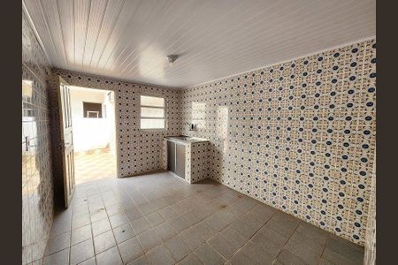Casa à venda com 2 quartos, 152m² em Jardim São Jorge, São Paulo