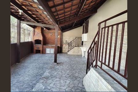 Casa à venda com 2 quartos, 120m² em Jardim Helga, São Paulo
