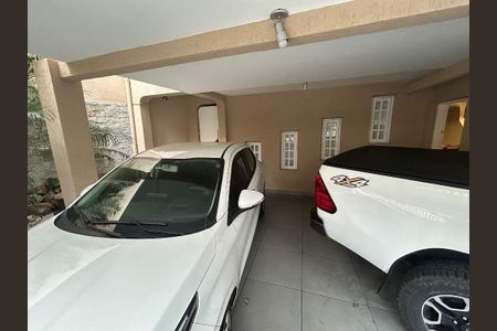 Casa à venda com 220m², 3 quartos e 3 vagas