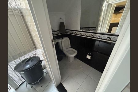 Casa à venda com 220m², 3 quartos e 3 vagas