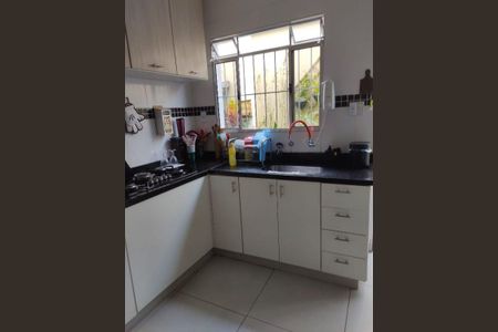 Casa à venda com 2 quartos, 125m² em Jardim Monte Alegre, Taboão da Serra