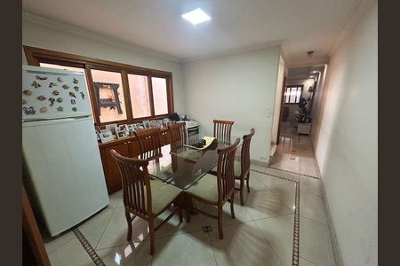 Casa à venda com 4 quartos, 150m² em Jardim São Jorge, São Paulo