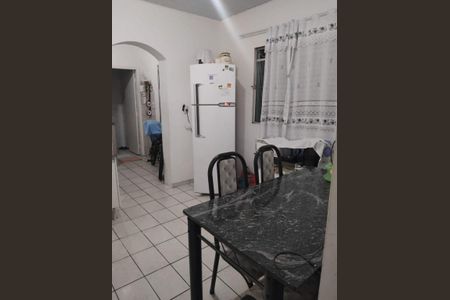 Casa à venda com 2 quartos, 125m² em Vila das Oliveiras, Taboão da Serra