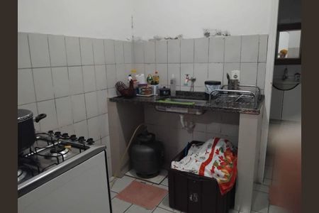 Casa à venda com 2 quartos, 125m² em Vila das Oliveiras, Taboão da Serra