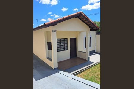 Casa à venda com 114m², 2 quartos e 1 vaga