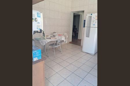 Casa à venda com 114m², 2 quartos e 1 vaga