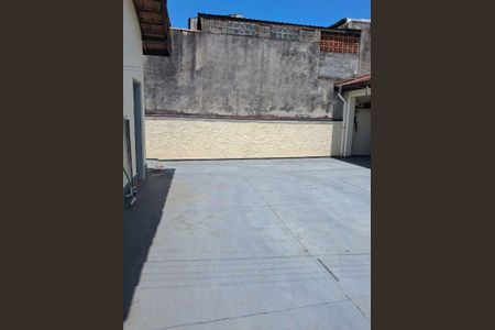 Casa à venda com 114m², 2 quartos e 1 vaga