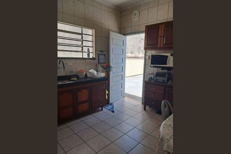 Casa à venda com 114m², 2 quartos e 1 vaga