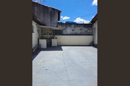 Casa à venda com 114m², 2 quartos e 1 vaga