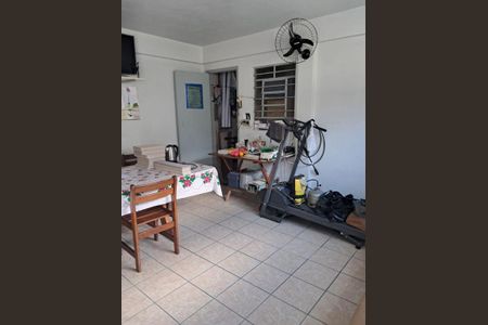 Casa à venda com 114m², 2 quartos e 1 vaga
