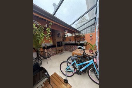Casa à venda com 125m², 3 quartos e 2 vagas