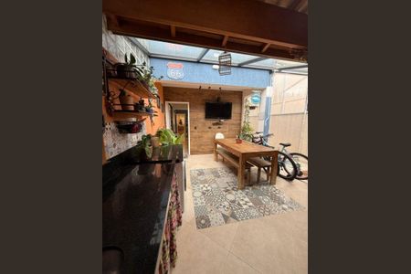 Casa à venda com 3 quartos, 125m² em Jardim São Jorge, Taboão da Serra