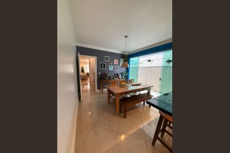 Casa à venda com 3 quartos, 125m² em Jardim São Jorge, Taboão da Serra