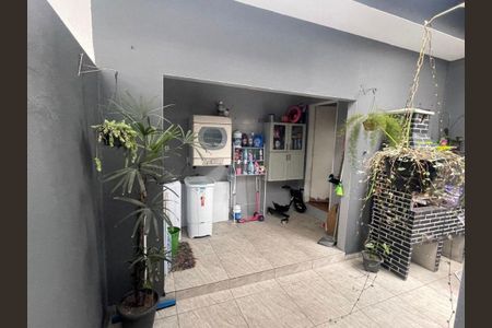 Casa à venda com 101m², 2 quartos e 2 vagas