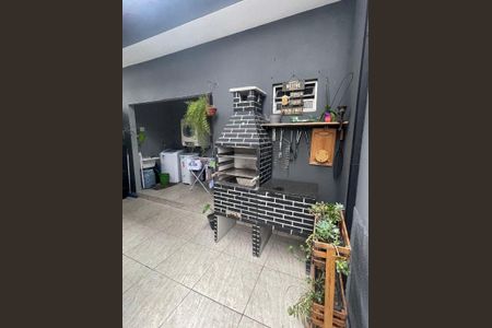 Casa à venda com 101m², 2 quartos e 2 vagas