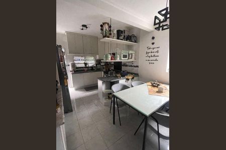 Casa à venda com 101m², 2 quartos e 2 vagas
