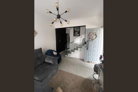 Casa à venda com 101m², 2 quartos e 2 vagas
