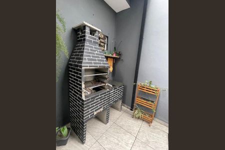 Casa à venda com 101m², 2 quartos e 2 vagas