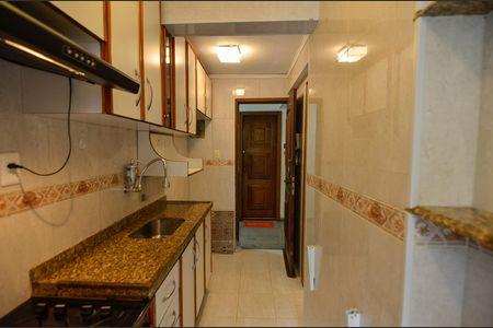 Apartamento à venda com 55m², 2 quartos e 1 vaga Apartamento à venda com 55m², 2 quartos e 1 vagaCozinha