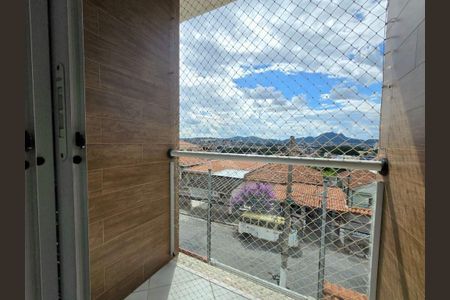 Casa à venda com 86m², 2 quartos e 2 vagas