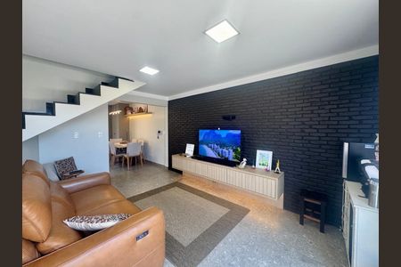 Casa à venda com 3 quartos, 100m² em Parque Sao Domingos, São Paulo