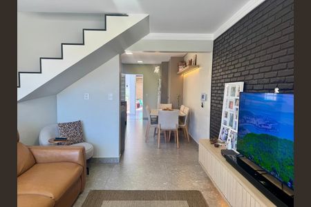 Casa à venda com 3 quartos, 100m² em Parque Sao Domingos, São Paulo