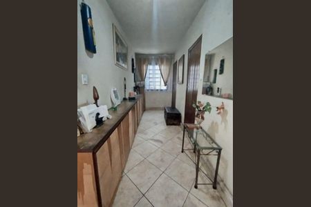 Casa à venda com 520m², 2 quartos e 2 vagas