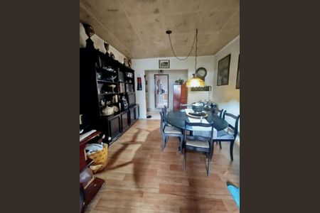 Casa à venda com 2 quartos, 520m² em Vila Mangalot, São Paulo