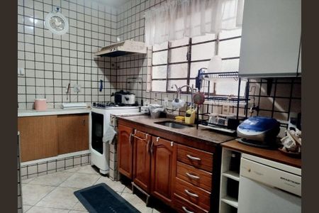 Casa à venda com 520m², 2 quartos e 2 vagas