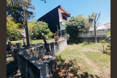 Casa à venda com 520m², 2 quartos e 2 vagas