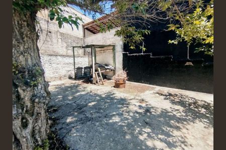 Casa à venda com 520m², 2 quartos e 2 vagas
